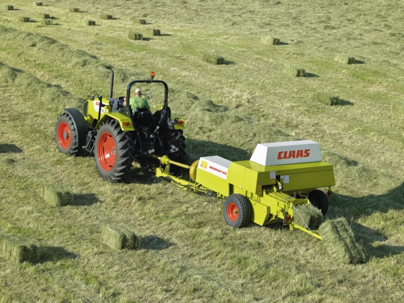 Small square balers