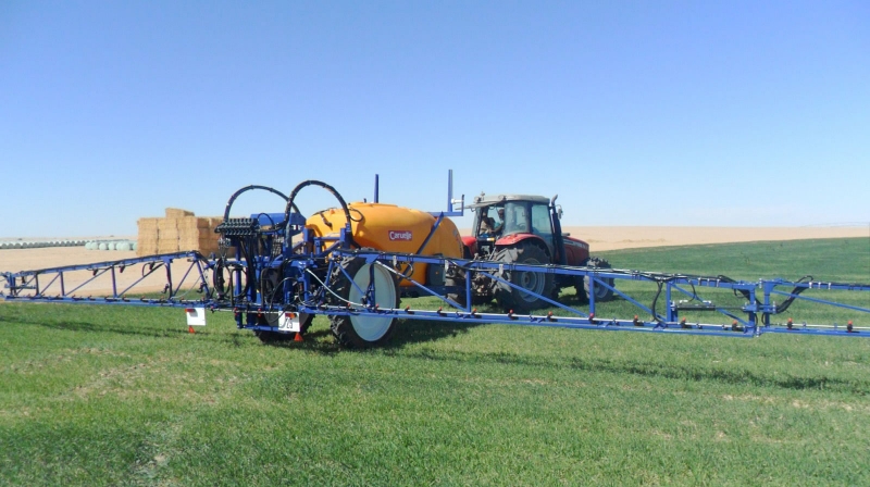 A properly adjusted sprayer