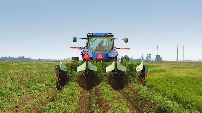 KMC Peanut harvesters